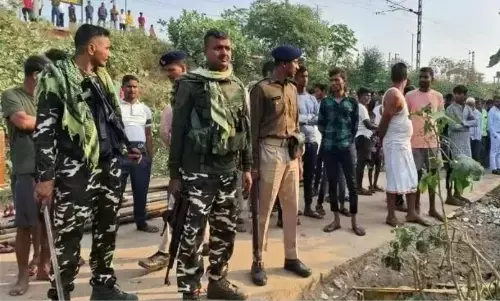 Lakhisarai Crime News: बिहार के लखीसराय में अर्घ्य देकर लौट रहे एक ही परिवार के 6 लोगों को मारी गोली, 2 की मौत