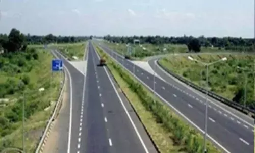 आगरा-लखनऊ, पूर्वांचल, बुंदेलखंड, गोरखपुर लिंक एवं गंगा एक्सप्रेस-वे के किनारे लगेंगे उद्योग