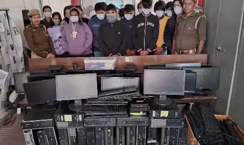 Noida Cyber Crime: STF ने एक और कॉल सेंटर का किया भंडाफोड़, 5 महिला समेत 16 गिरफ्तार