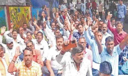 Jharkhand News: ग्रेड-पे और स्थायी नियुक्ति की मांग पर झारखंड के 14 हजार सहायक प्राध्यापक आंदोलित