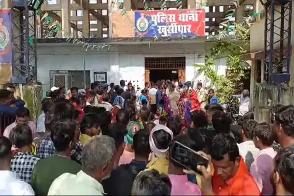CG Durg News: दो साल पहले हुई छेड़छाड़ का बदला, छठ पूजा से लौट रहे युवक की चाकू से गोदकर हत्या