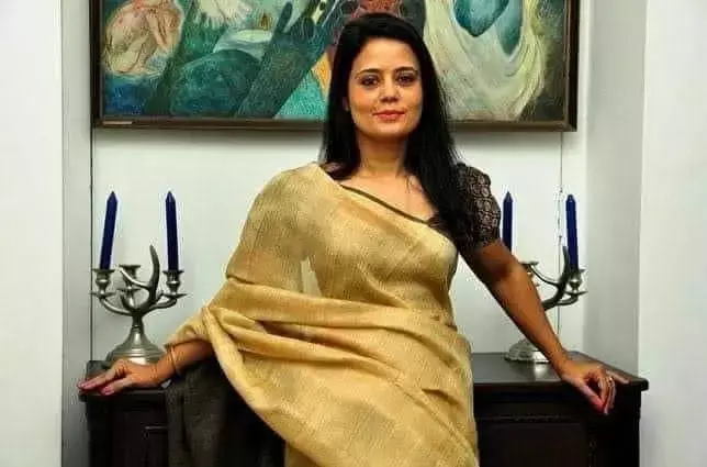 दो लिपस्टिक की कीमत मेरा मुंह बंद नहीं कर सकती - महुआ मोइत्रा