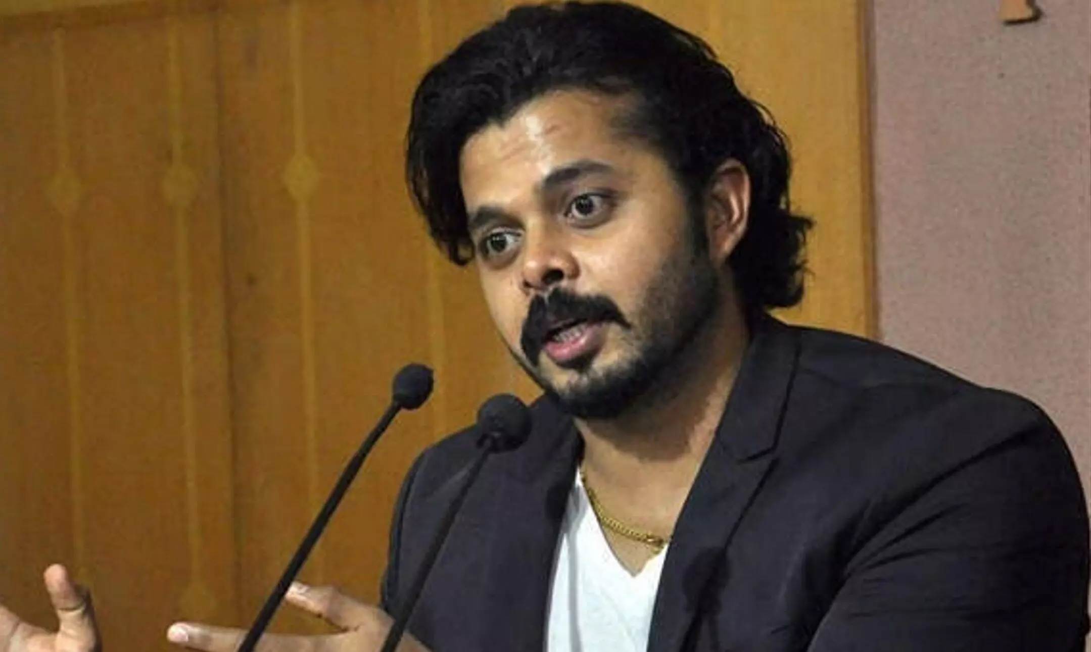 Cricketer S Sreesanth: एक बार फिर विवादों में श्रीसंत, केरल में लगा धोखाधड़ी का आरोप, पुलिस ने किया मामला दर्ज Cricketer S Sreesanth: एक बार फिर विवादों में श्रीसंत, केरल में लगा धोखाधड़ी का आरोप, पुलिस ने किया मामला दर्ज