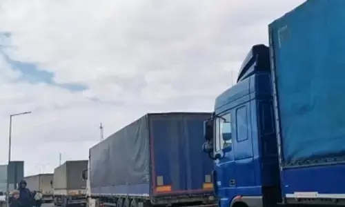 Ukraine PM: यूक्रेन के पीएम, यूरोपीय संघ के अधिकारी ने सीमा नाकेबंदी पर की चर्चा