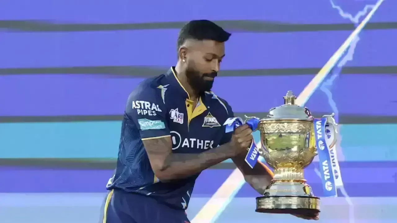 Indian Premier League: हार्दिक पांड्या मुंबई टीम में दोबारा शामिल हो सकते है, क्या गुजरात उन्हें जाने देगा? जानिए पूरी बात