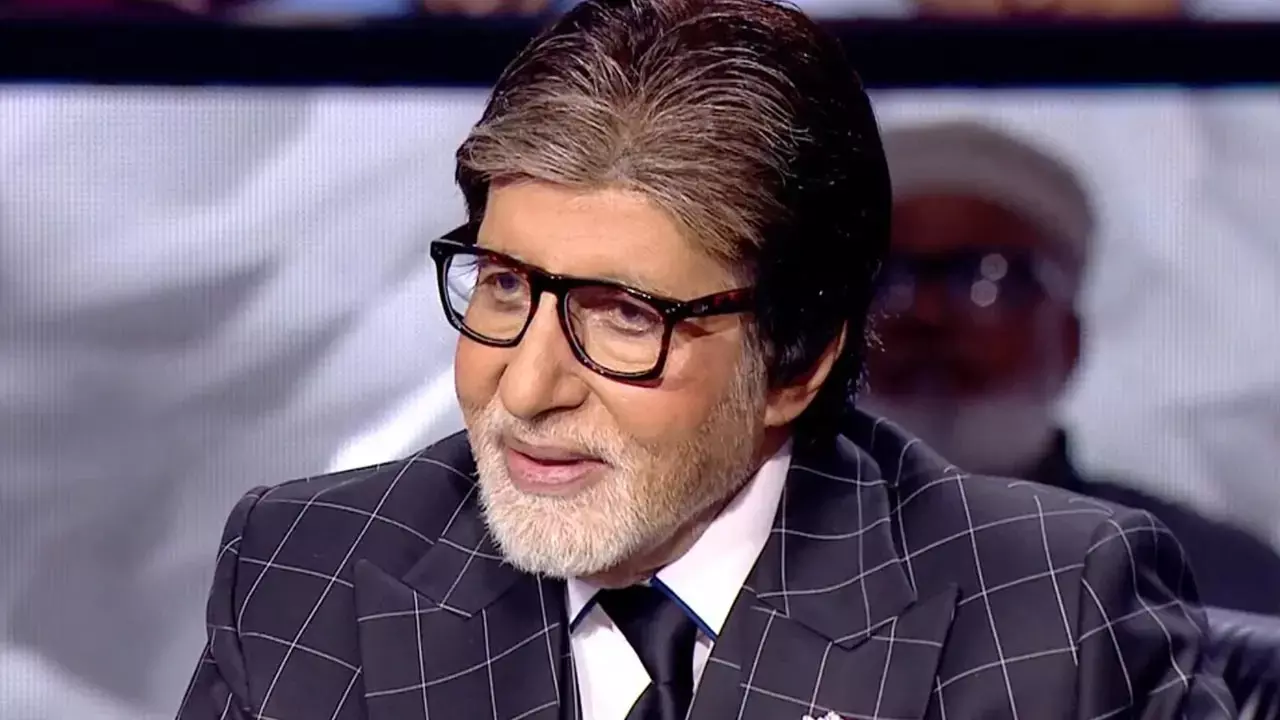 Amitabh Bachchan News: अमिताभ बच्चन के स्वास्थ्य को लेकर मुंबई में जमकर मचा हलचल, एक्‍टर की हुई एंजियोप्लास्टी...