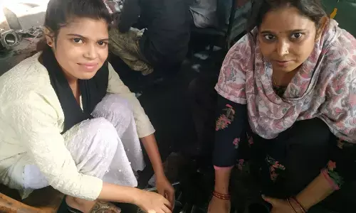 UP : मर्दवादी वर्चस्व को कड़ी टक्कर दे रहीं कानपुर की ये 10 मैकेनिक लड़कियां