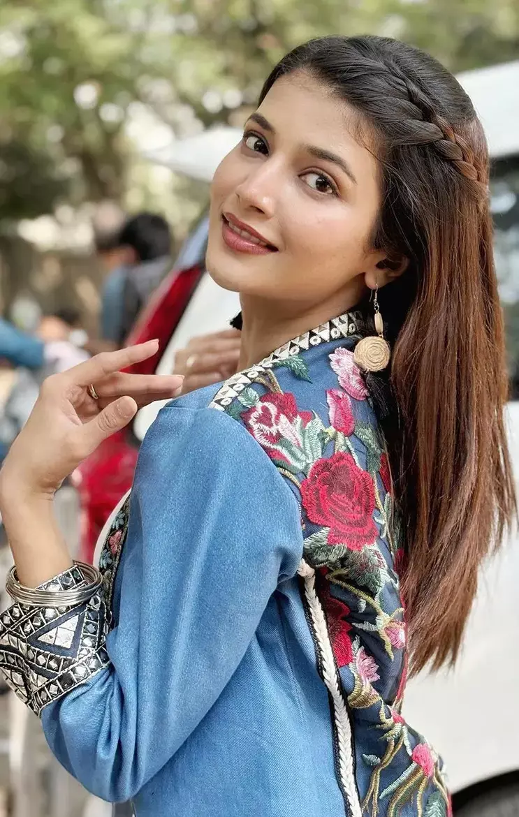 Yeh Rishta Kya Kehlata Hai 12 February 2024: अरमान पर गोली चलाएगा युवराज, क्या अभिरा का उजड़ेगा सुहाग...