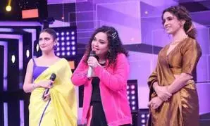 Entertainment News: सान्या मल्होत्रा ने सा रे गा मा पा कंटेस्टेंट के कॉन्सर्ट में आने का किया वादा...