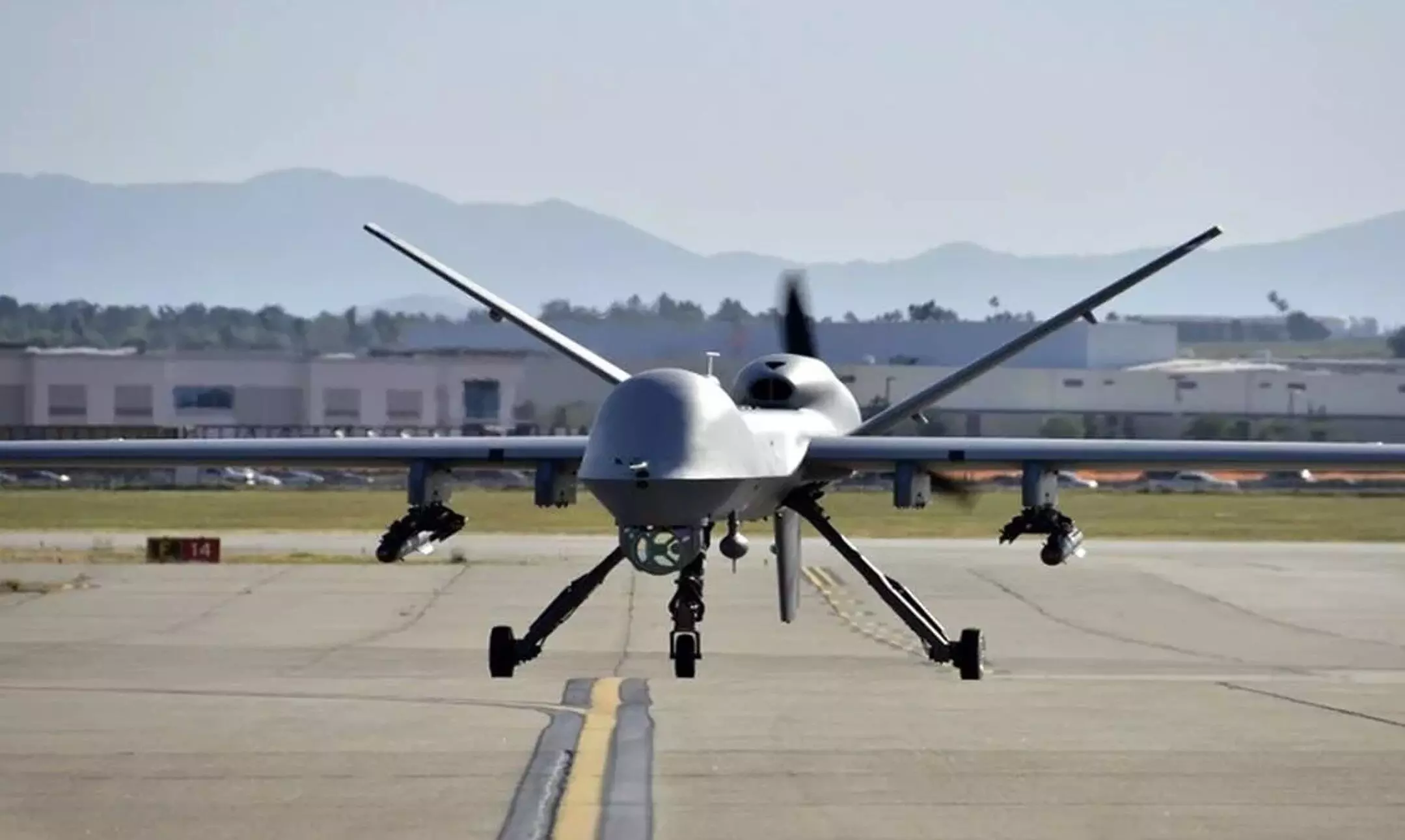MQ-9B Predator Drone: भारत-अमेरिका 2024 की शुरुआत तक एमक्यू-9बी प्रीडेटर ड्रोन सौदे को दे सकते हैं अंतिम रूप MQ-9B Predator Drone: भारत-अमेरिका 2024 की शुरुआत तक एमक्यू-9बी प्रीडेटर ड्रोन सौदे को दे सकते हैं अंतिम रूप