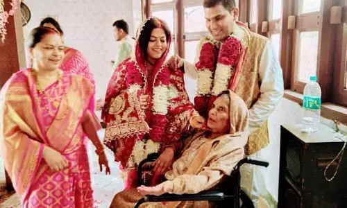 पति के हार्ट अटैक पर दौड़ी चली आई 11 साल पहले तलाक ले चुकी पत्नी- Viral हुई कहानी