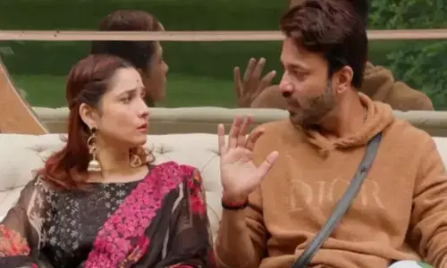 Bigg Boss 17: विक्की की मां ने अंकिता की लगाई जमकर क्लास, बोलीं-तुम मेरे बेटे को...देखिए VIDEO क्या हुआ ऐसा....