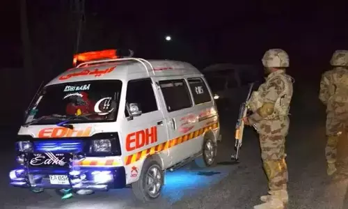 Pakistan News Hindi: पाकिस्तान के खैबर पख्तूनख्वा में पाक सेना के काफिले पर आत्मघाती हमले में 2 नागरिकों की मौत