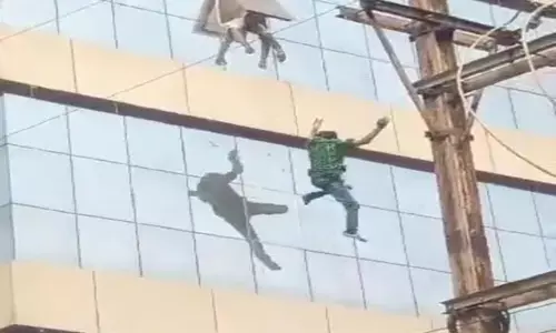 Raipur News: मौत का लाइव वीडियो, मरीज ने अस्पताल की तीसरी मंजिल से कूदकर दी जान...