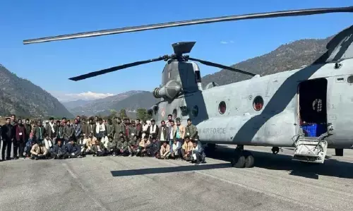 Uttarkashi Tunnel Rescue: 41 मजदूरों को ऋषिकेश एम्स में किया गया भर्ती, चिनूक हेलीकॉप्टर से हुए एयरलिफ्ट