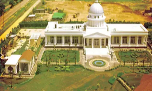 ग्रेनो के जिस फॉर्म हाउस में समधी ने समधी को मारी गोली, उसमें हो चुकी है रॉकी और रानी की प्रेम कहानी की शूटिंग