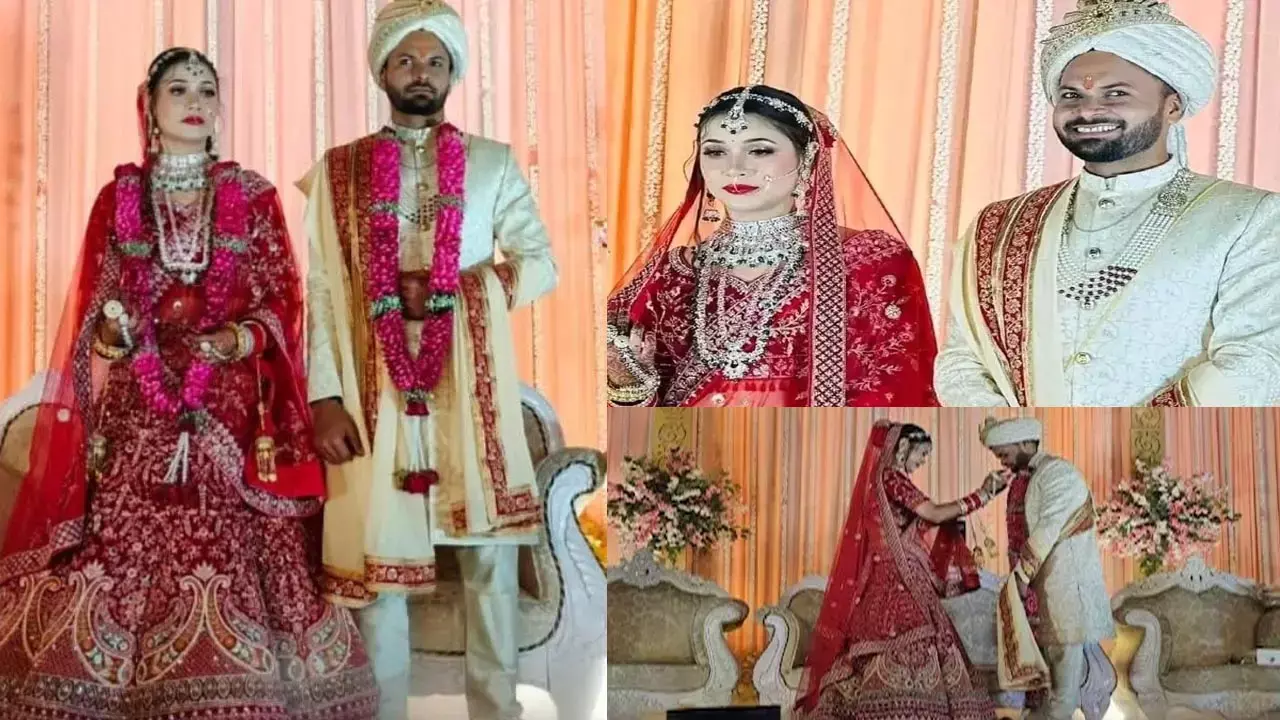 Mukesh Kumar-Divya Wedding: रात को शादी के बंधन में बंधे तेज गेंदबाज, सुबह टीम इंडिया को जीत दिलाने निकल पड़े ये स्टार खिलाड़ी, देखें तस्वीरें...