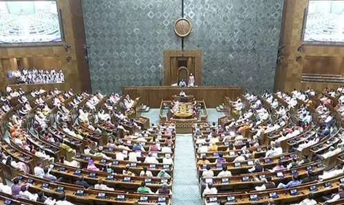 Parliament Winter Session: शीतकालीन सत्र से दो दिन पहले सरकार ने बुलाई सर्वदलीय बैठक, इन मुद्दों पर होगी चर्चा