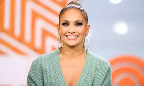 उम्र बढ़ने के साथ महिलाएं और भी सेक्सी हो जाती हैं ...मशहूर सुपरस्टार बोली...