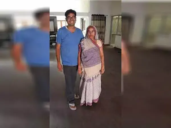 OP Choudhary: मैंने बेटे को कलेक्टर बनाया, आपलोग उसे विधायक बना दीजिए...ओपी चौधरी की मां ने रायगढ़ की गलियों में घूमकर की थी मार्मिक अपील