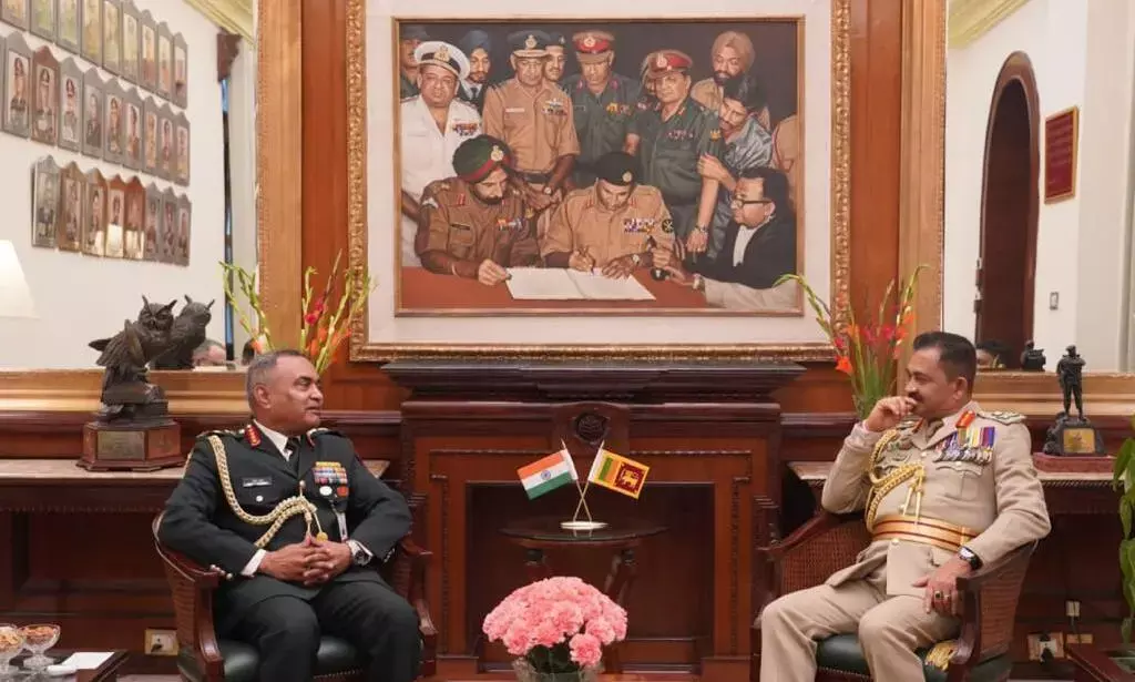 Sri Lankan Army Commander News: भारत के दौरे पर श्रीलंका सेना के कमांडर लेफ्टिनेंट जनरल विकुम लियांगे