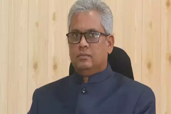 Chhattisgarh News: पूर्व महाधिवक्ता सतीशचंद्र वर्मा को मिली राहत: सुप्रीम कोर्ट ने राज्‍य सरकार से 2 दिन में मांगा जवाब, तब तक कार्रवाई पर रोक