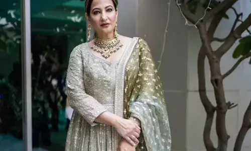 Rakshanda Khan: अनारकली सूट में रक्षंदा खान ने शेयर की फोटो, कहा- सजने-संवरने की सुस्ती से छुटकारा पाने की जरुरत है...