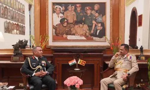 Sri Lankan Army Commander News: भारत के दौरे पर श्रीलंका सेना के कमांडर लेफ्टिनेंट जनरल विकुम लियांगे