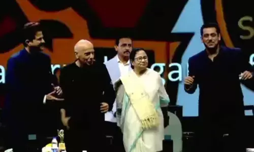 Kolkata International Film Festival : सलमान खान के साथ थिरकीं मुख्यमंत्री ममता बैनर्जी, लोग हुए हैरान...