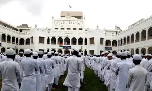 UP Madarsa News: मदरसों की जांच में कई चौंकाने वाले खुलासे, 2 साल में मिले 150 करोड़ से अधिक फंड