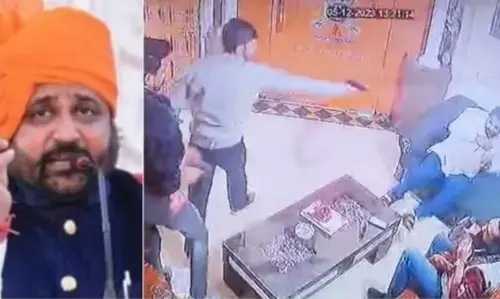 Karni Sena Chief Murder Case: सुखदेव सिंह गोगामेड़ी की हत्या के बाद बड़ी कार्रवाई, SHO समेत 2 पुलिस कर्मी किए सस्पेंड