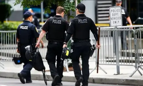 US Crime News: अमेरिका में भारतीय मूल के मोटल मालिक की गोली मारकर हत्या