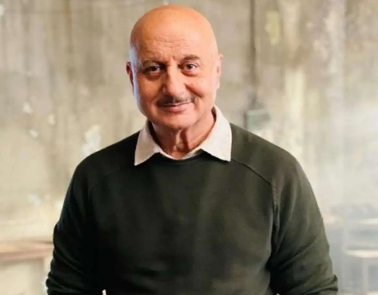 Anupam Kher News: अनुपम खेर ने की नीरज पांडे की प्रशंसा, कहा- वह जो भी लिखते हैं, उससे लोग खीचें चले आते हैं...