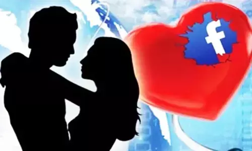 Bihar News: फेसबुक पर लड़की को हुआ पुलिस जवान से प्यार, लव स्टोरी में आया ट्विस्ट तो प्रेमिका पहुंच गई स्टेशन...और फिर IPS...