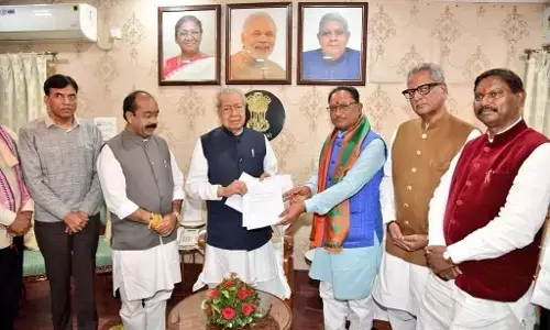 Chhattisgarh Chief Minister Vishnudev Sai:  भाजपा की तरफ से सरकार बनाने का दावा पेश: विधायकों और संगठन के नेताओं के साथ राजभवन पहुंचे विष्‍णुदेव साय