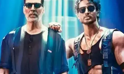 Bollywood News: अक्षय कुमार, टाइगर श्राॅफ ने दिखाया वाॅलीबॉल मैच में दम, बंगाल वारियर्स के साथ खेले मैच ने दिखीं दिशा पाटनी भी...