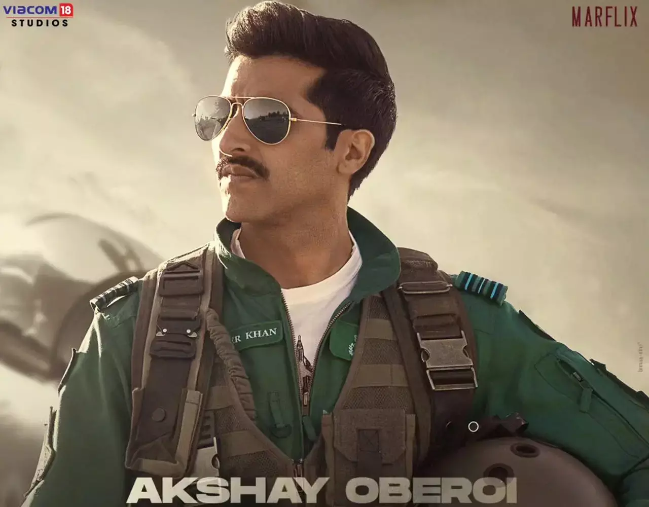 Movie Fighter poster in Akshay Oberoi: ऋतिक-दीपिका और अनिल-करण के बाद अक्षय ओबेरॉय का पोस्टर हुआ जारी, दमदार लुक में दिखे एक्टर...