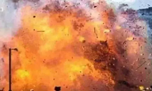 Allahabad University Bomb Blast: यूनिवर्सिटी हॉस्टल में बम बना रहा था छात्र, तभी हो गया धमाका, फिर हुआ ये हाल
