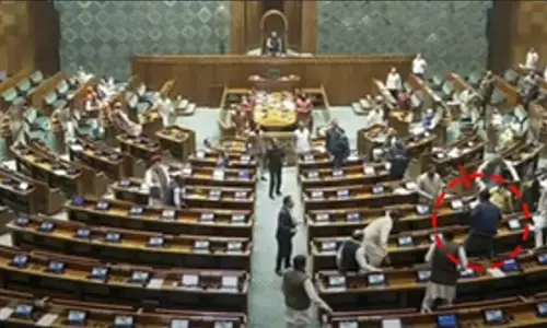 लोकसभा सुरक्षा में सेंध के मास्टरमाइंड दिल्ली पुलिस के सामने किया आत्मसमर्पण, जानिए कौन है ये?...