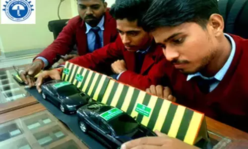 Itm Gida Gorakhpur: डिवाइडर से चार्ज होगे इलेक्ट्रिक वाहन