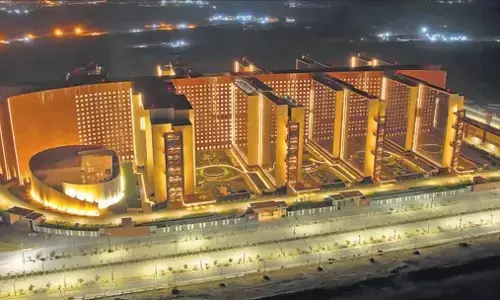 Surat Diamond Bourse: पीएम मोदी कल करेंगे दुनिया के सबसे बड़ा आवासीय भवन सूरत डायमंड बोर्स का उद्घाटन