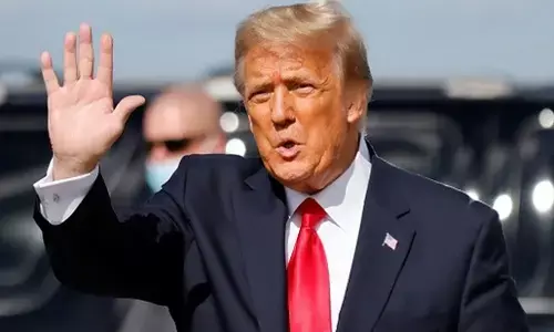 Donald Trump Disqualified: डोनाल्ड ट्रंप को कोर्ट से बड़ा झटका, नहीं लड़ पाएंगे 2024 का राष्ट्रपति चुनाव