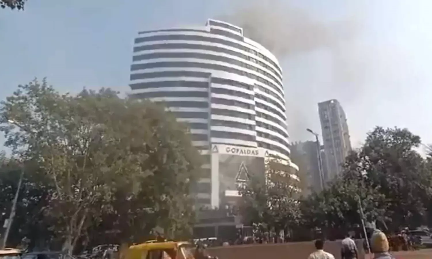Gopaldas Building Fire:  दिल्ली के Connaught Place में गोपाल दास बिल्डिंग में लगी आग, कई दमकल गाड़ियां मौके पर