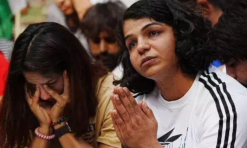 Sakshi Malik Retirement: साक्षी मलिक ने कुश्ती से लिया संन्यास, बृजभूषण सिंह के करीबी के अध्यक्ष बनते ही लिया बड़ा फैसला