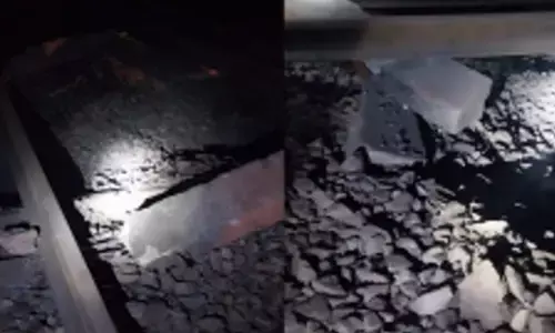 Naxal Attack Jharkhand: माओवादियों ने झारखंड में रेल लाइन को बम से उड़ाया, कई ट्रेनें रोकी गईं