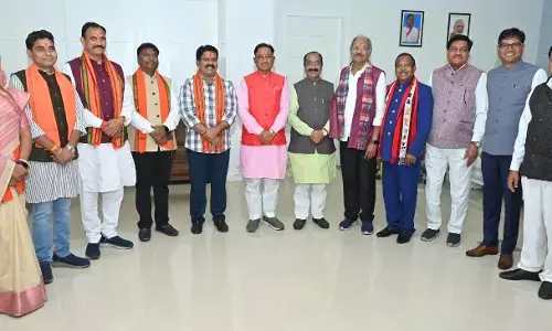 Vishnudev Sai Cabinet: मंत्रालय में एक साथ विष्‍णुदेव साय कैबिनेट: देखें फोटो- शपथ ग्रहण के बाद पहली बार एक साथ मंत्रालय पहुंचे सभी मंत्री