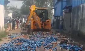 Ghaziabad News Hindi: Ghaziabad में आबकारी विभाग की तरफ से 8 करोड़ की शराब पर चलाया बुलडोजर