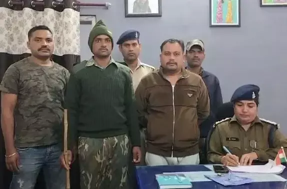 CG-Mahadeo Online Satta: महादेव सट्टा का बड़ा आरोपी गिरफ्तार, पुलिस को देख छत से कूदा, नेपाल से करता था सट्टा का संचालन...