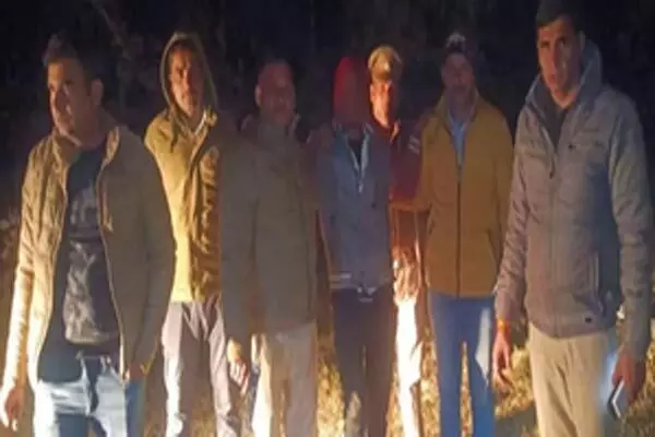 UP News : सहारनपुर में पुलिस की हुई बदमाशों से मुठभेड़, 1 गिरफ्तार UP News : सहारनपुर में पुलिस की हुई बदमाशों से मुठभेड़, 1 गिरफ्तार