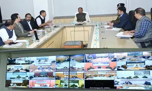 CM Vishnu Deo Sai: विनम्र CM के तीखे तेवर: कलेक्टर-एसपी से दो टूक...बिगड़ी कानून व्यवस्था तो होगी कार्रवाई, अफवाह फैलाने वालों पर एक्शन लेने के दिए निर्देश